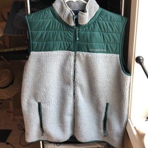 Vineyard vines vest
